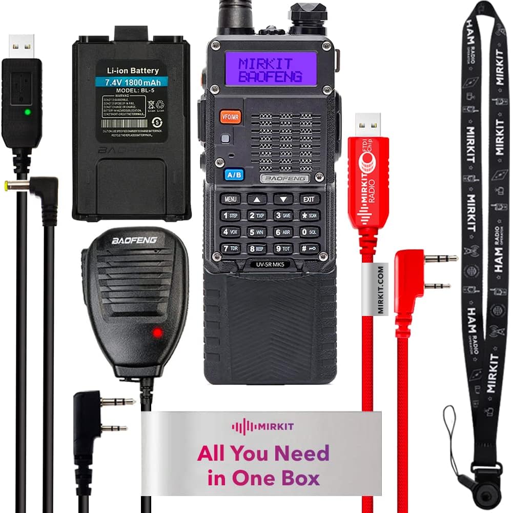 2X 8 Watt Max Power Ham Radios with 1800 mAh Li-ion Battery and Programming Cable C428