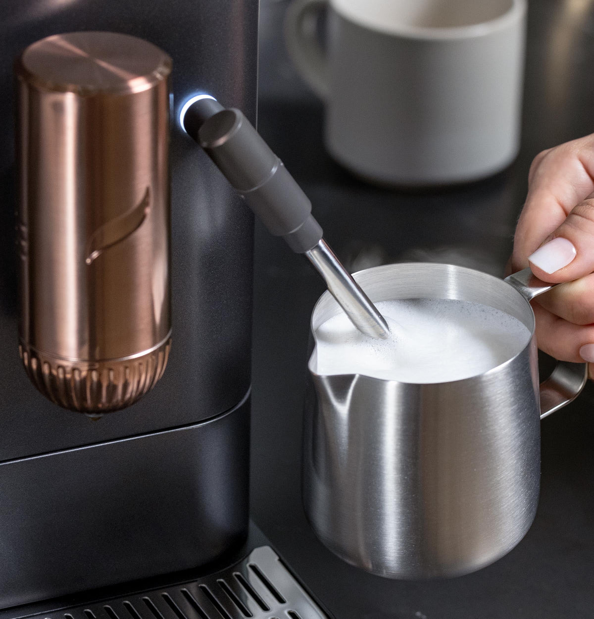 Automatic Espresso Machine with Milk Frother and Bean Grinder O4750