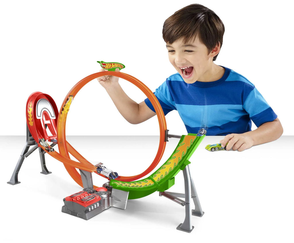 Motorized Raceway Track Set with 5 Cars 1:64 Scale U435