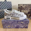White and Black Low-Top Sneaker T845