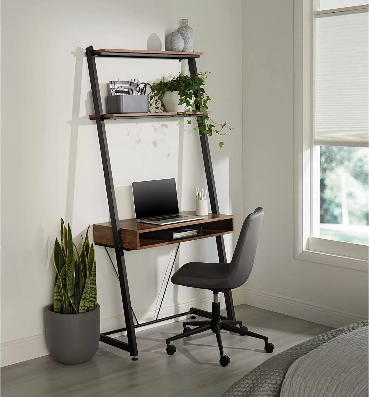 Dark Gray Leather Low-Back Task Chair W71302