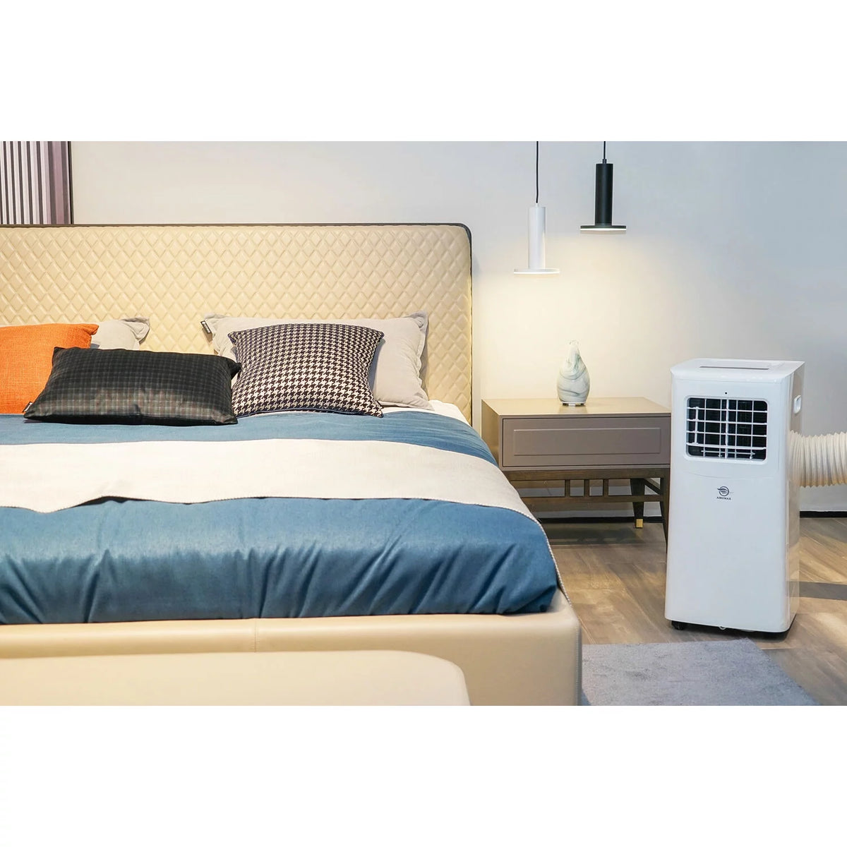 Portable Air Conditioner with Remote Control White N484044