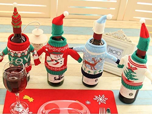 4 Pack Christmas Wine Bottle Covers and Hats Kit R793956