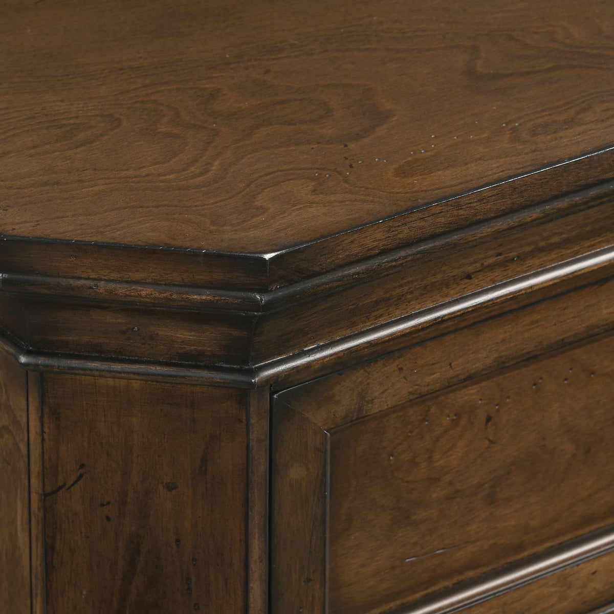 Queen Wood Panel Bed with Dresser, Mirror, Nightstand Y802381