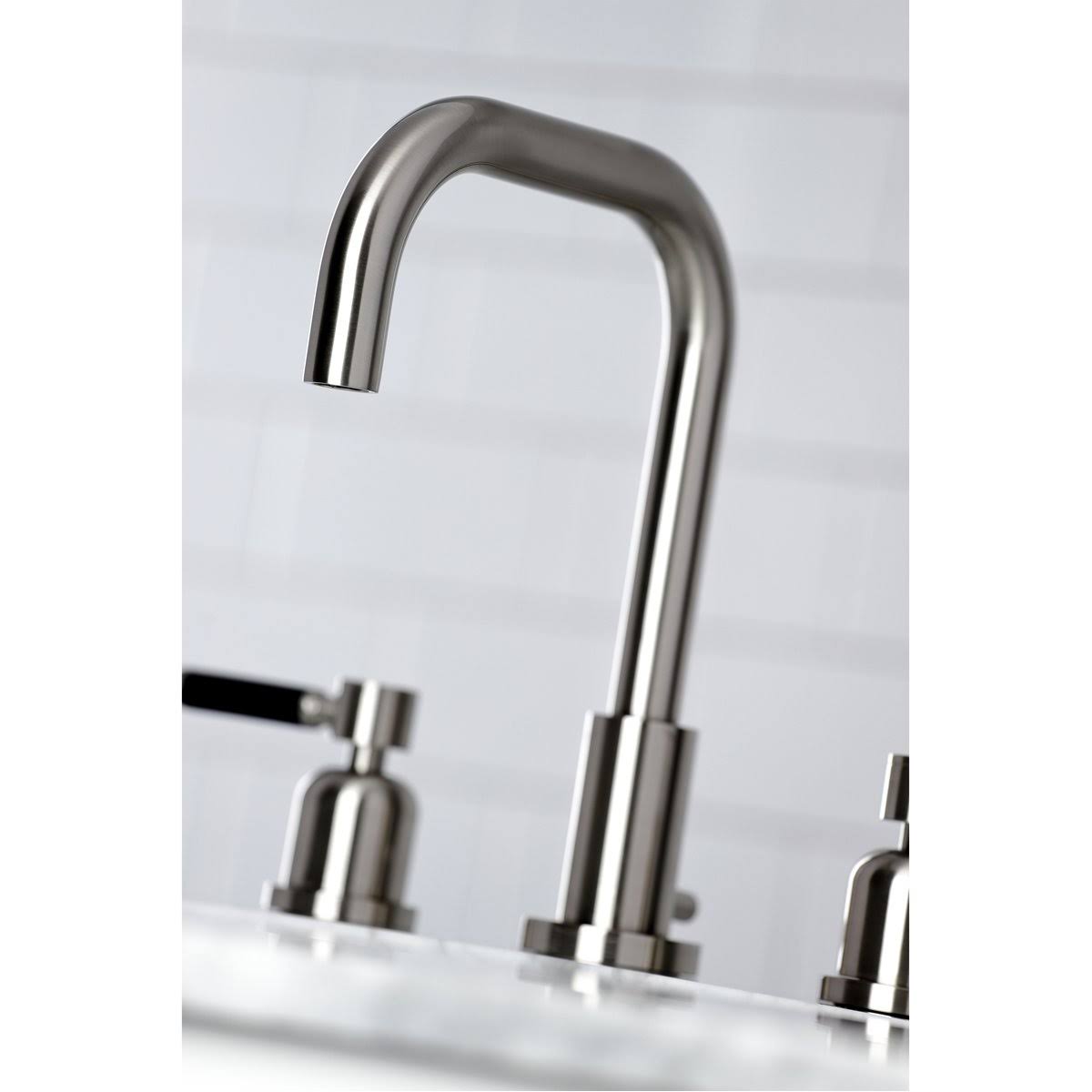 Polished Chrome Widespread Bathroom Faucet with Brass Pop-Up U3902