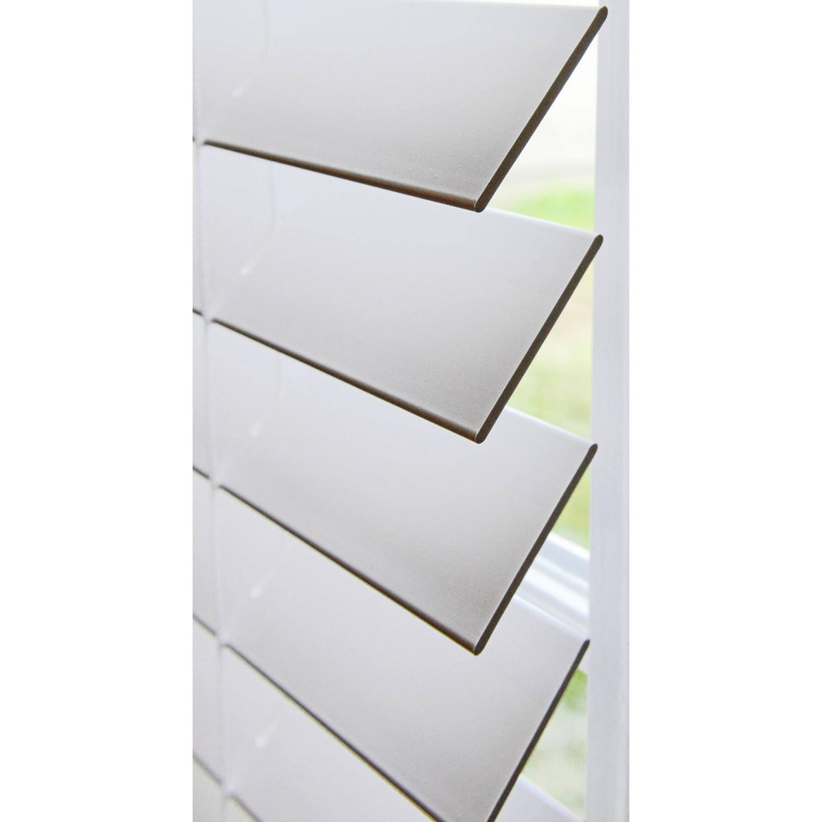 White Faux Wood Blinds G109062